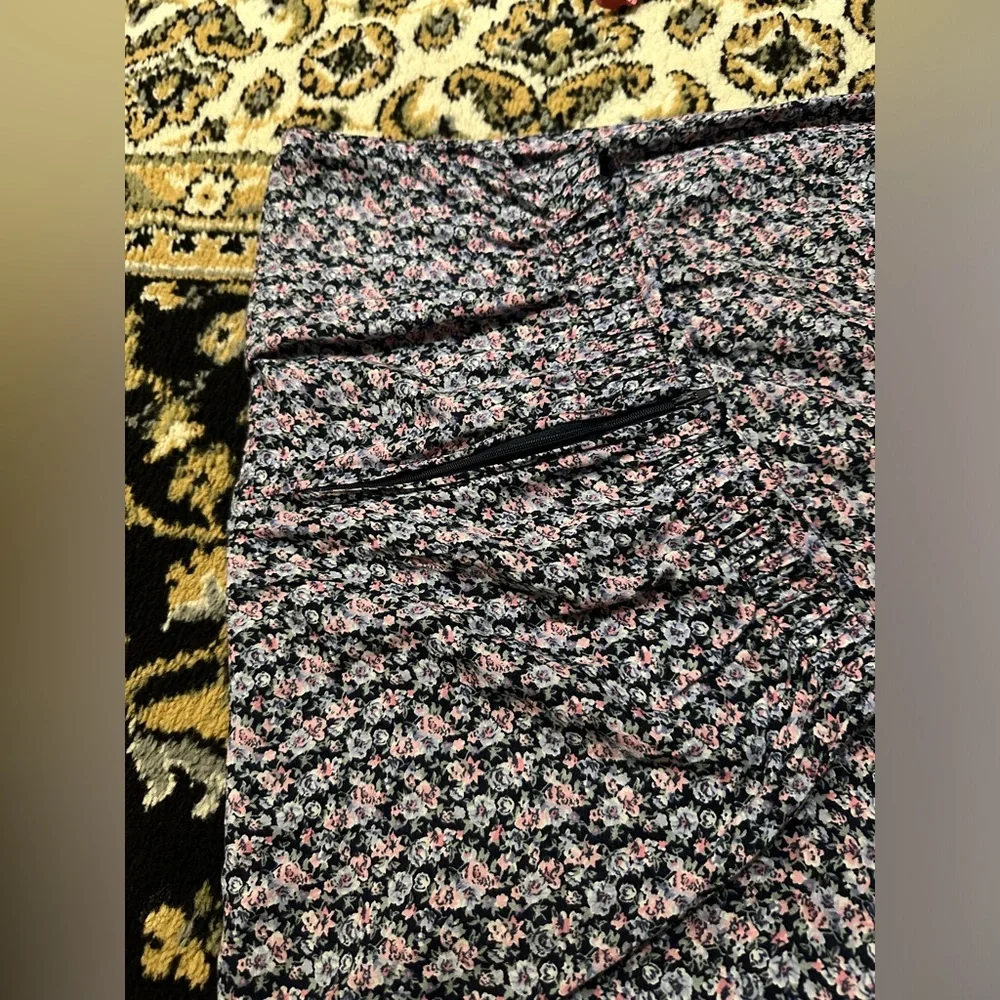 💫Free with purchase 💫Vintage studio blue floral print midi skirt. Size S. - Picture 8 of 8